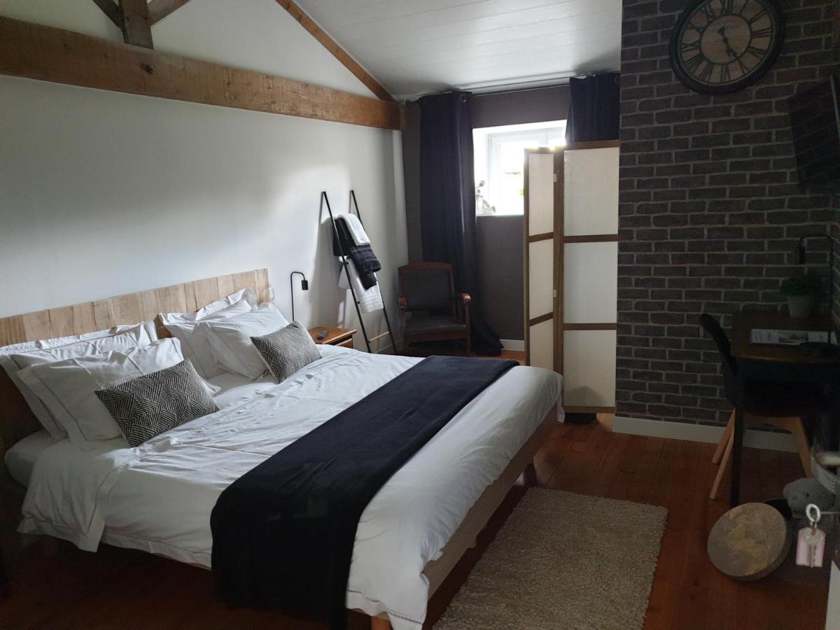 Aux Charmes D'Antan Hotel La Pommeraie-sur-Sèvre Buitenkant foto