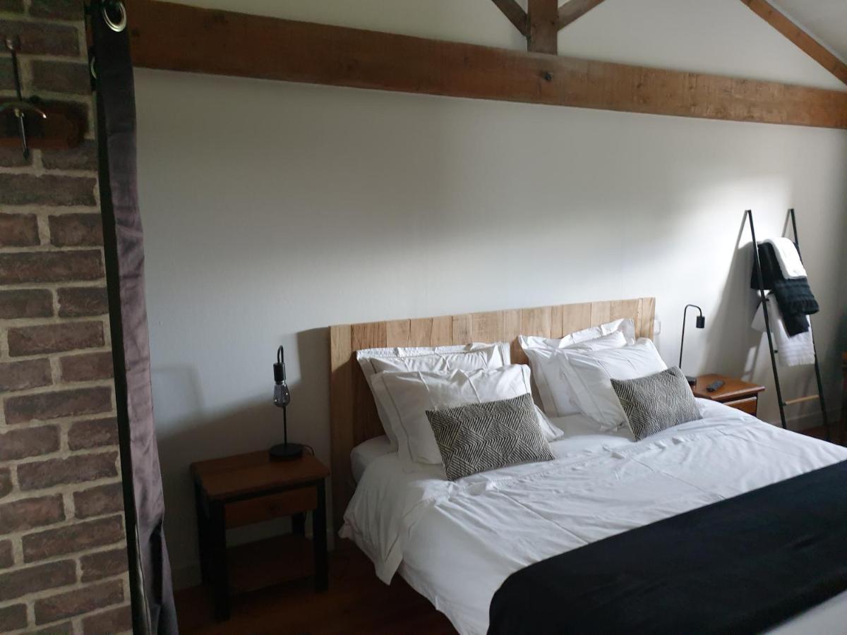 Aux Charmes D'Antan Hotel La Pommeraie-sur-Sèvre Buitenkant foto