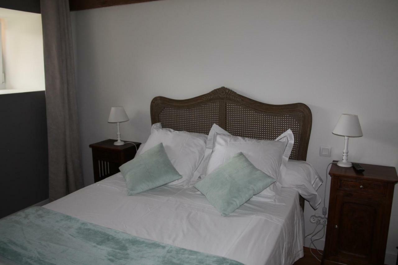 Aux Charmes D'Antan Hotel La Pommeraie-sur-Sèvre Buitenkant foto