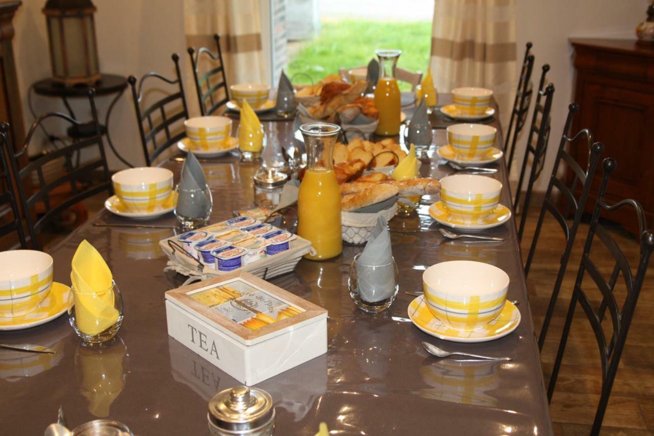 Aux Charmes D'Antan Hotel La Pommeraie-sur-Sèvre Buitenkant foto