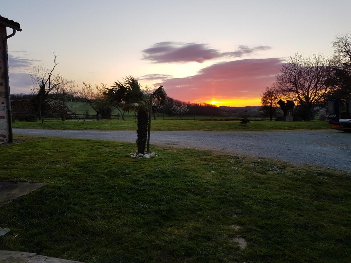Aux Charmes D'Antan Hotel La Pommeraie-sur-Sèvre Buitenkant foto
